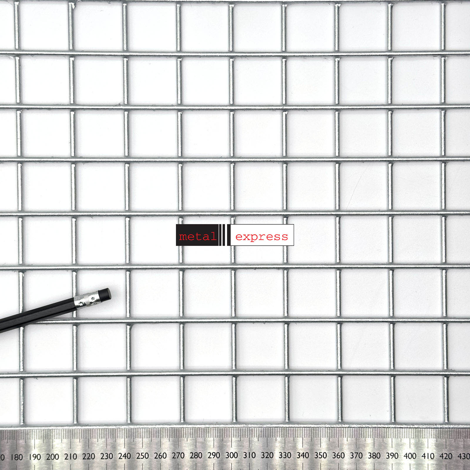 GHK330301 - Tsingitud keevitatud traatvõrk