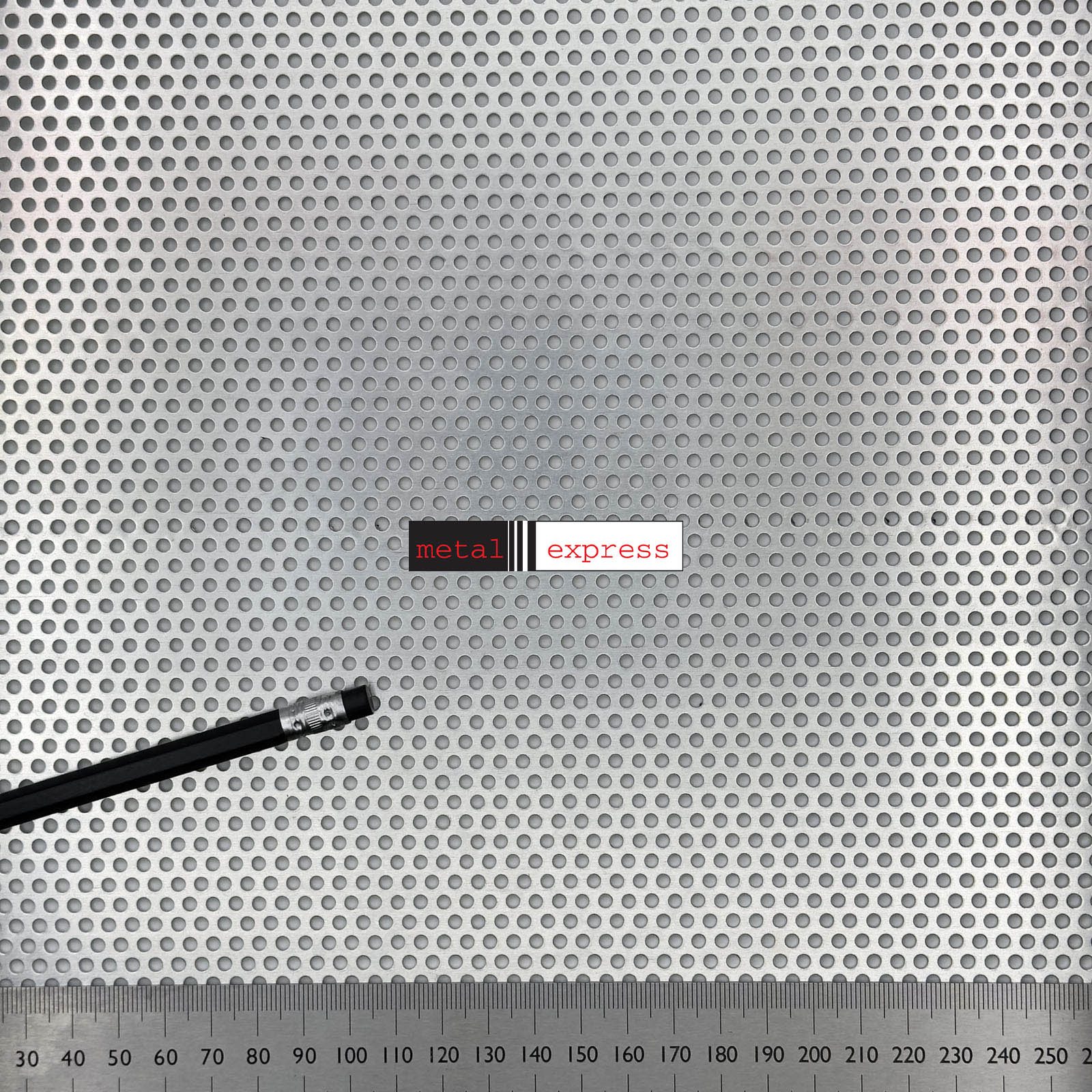 R3T5A - Alumiinium perfo