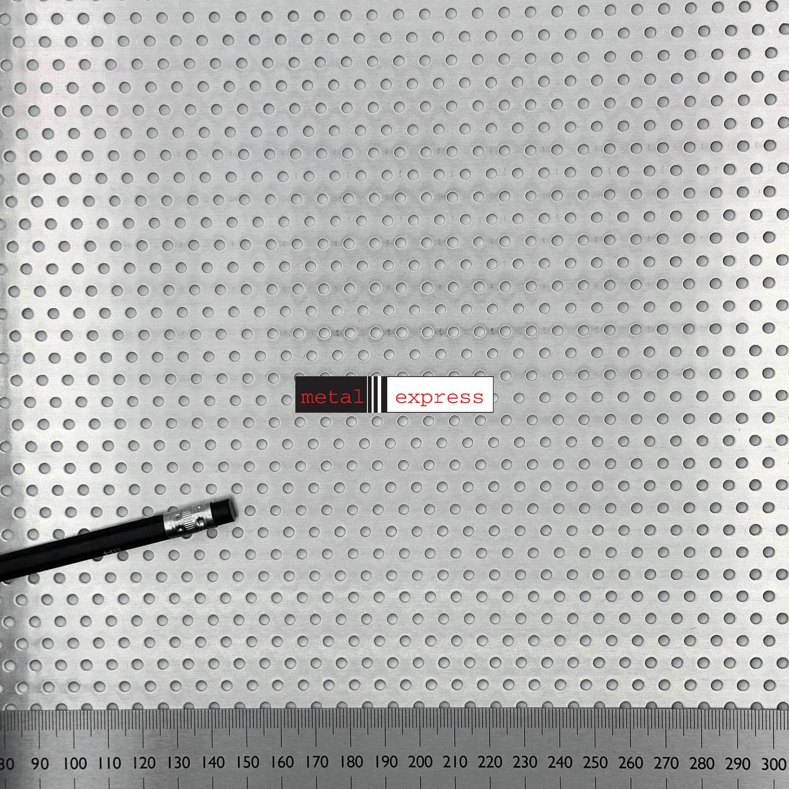 R3T74A - Alumiinium perfo